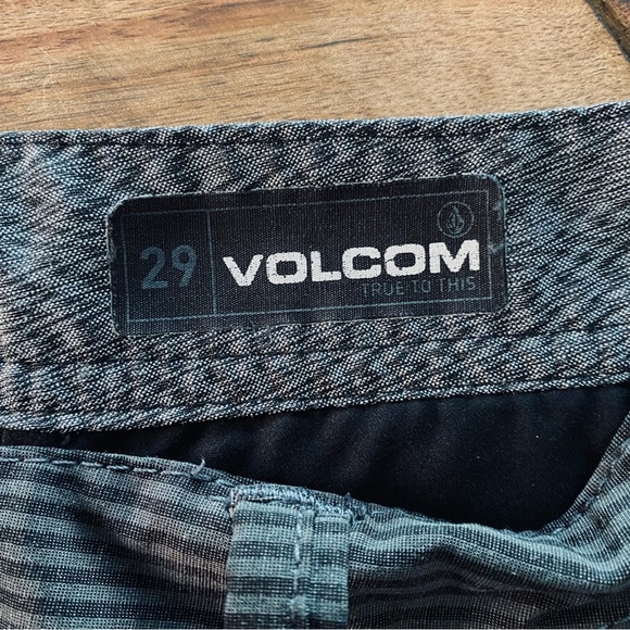 🌊3/$35 VOLCOM Hybrid Too Hectik Striped Charcoal 19” Submersible BoardShorts-29 - Picture 8 of 15